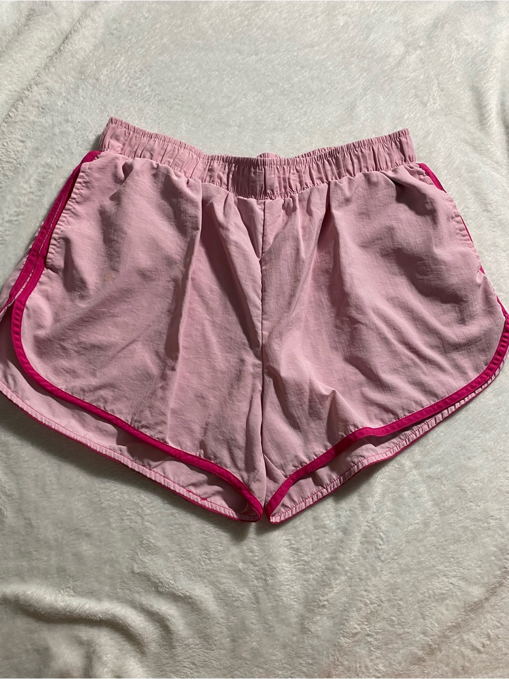Women's Light Pink Athletic Running Shorts with Contrast Trim